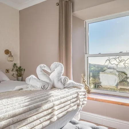 여관 The Mortal Man 트를백