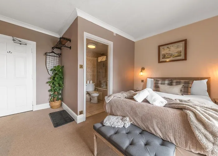 بيت ريفي The Mortal Man